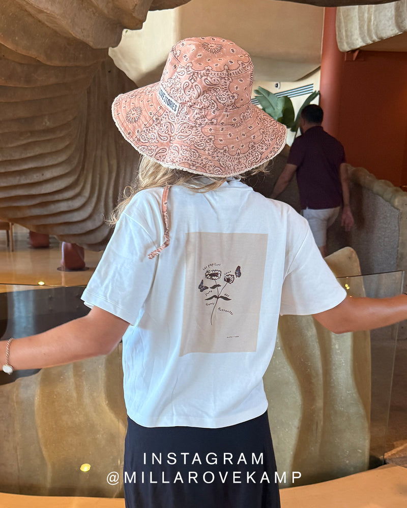 Instagram lookbook post