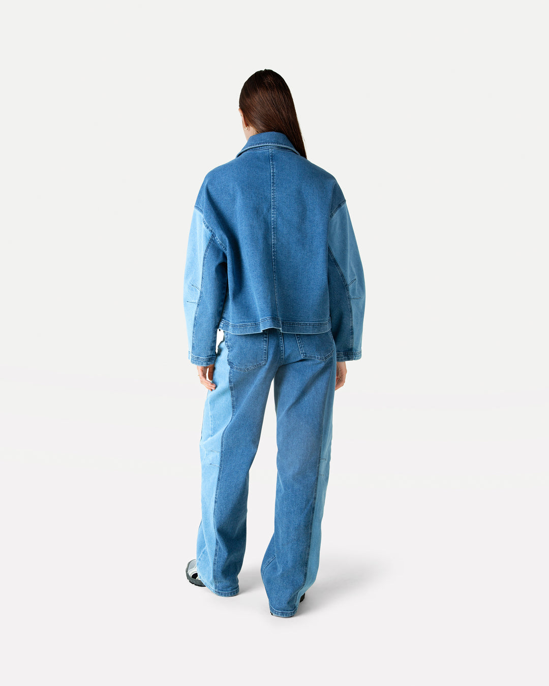 Mirre blazer & Lua denim pants