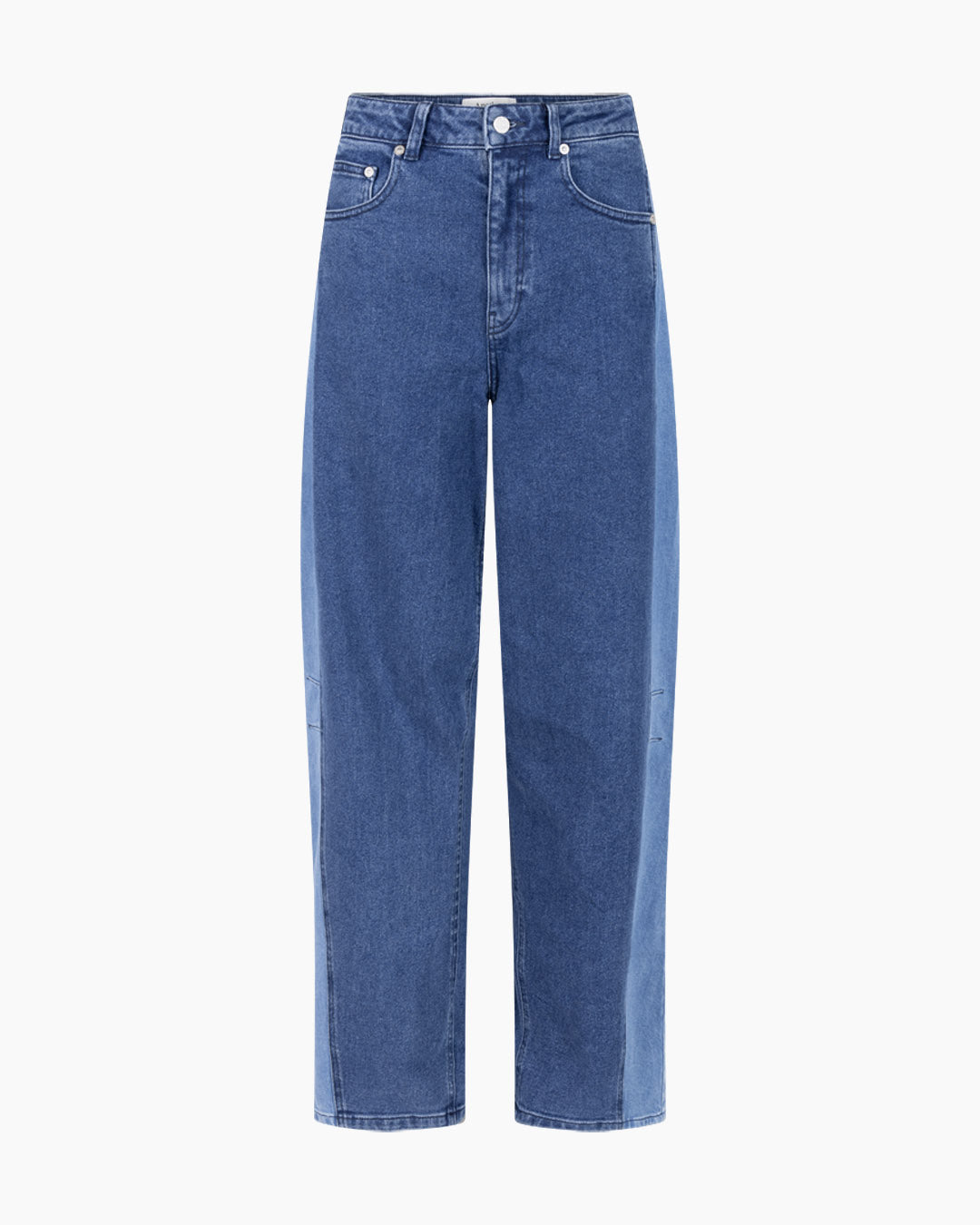Mirre blazer & Lua denim pants