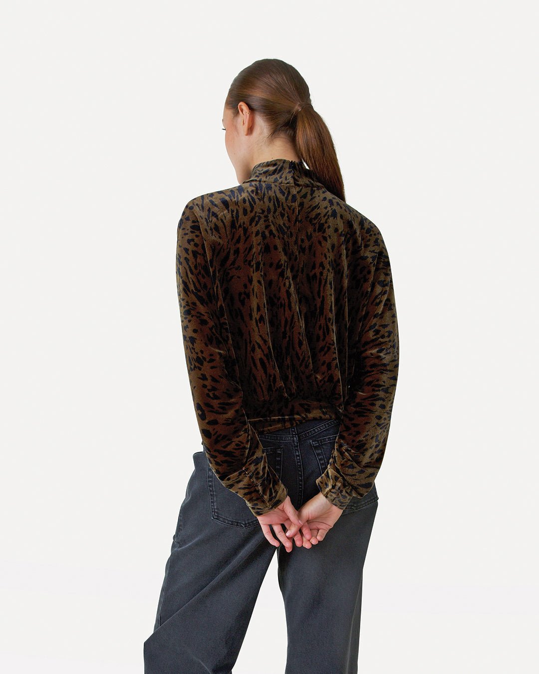 Arwen anim top - Another - Label