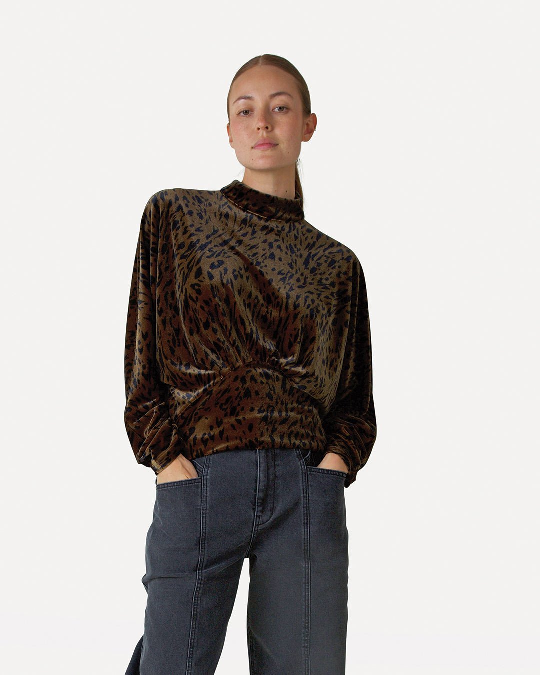 Arwen anim top - Another - Label