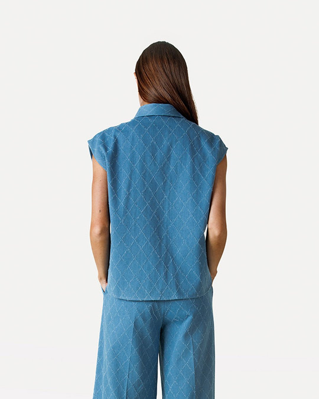 Benoite shirt - Another - Label