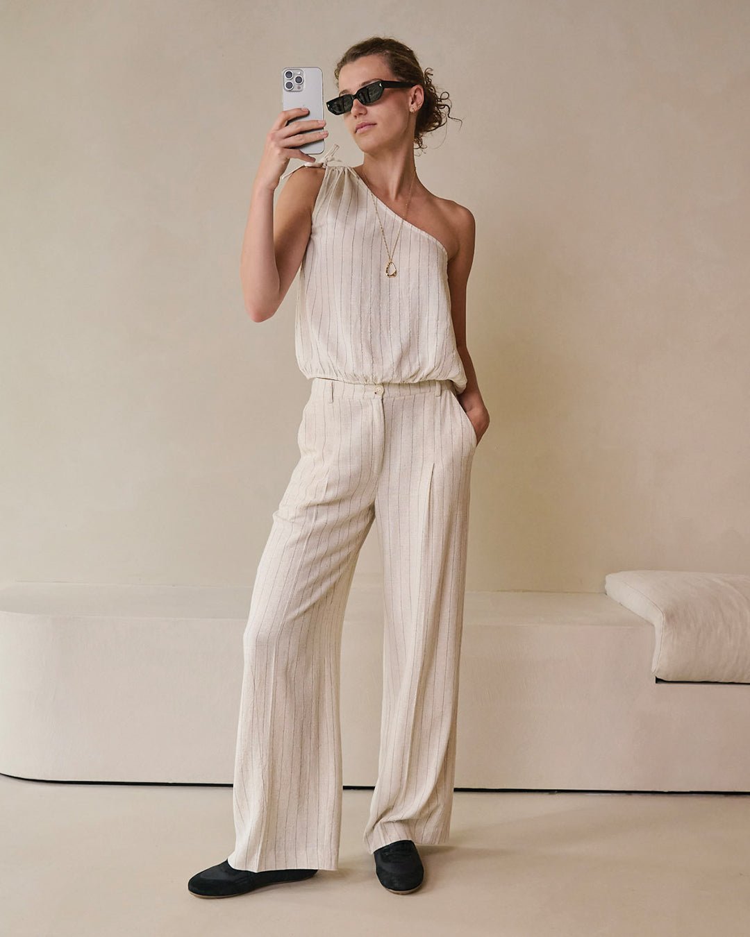 Desiree top & Moore pleated linen pants - Another - Label