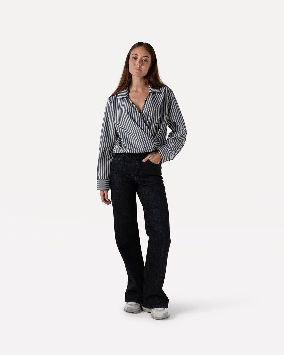 売れ筋商品|||リーバイス カットソー トップス レディース Plus Size Perfect Cotton Striped Short-Sleeve Tee Black Stripe ZESICA Women's Short Sleeve Crewneck Striped T Shirt 2025