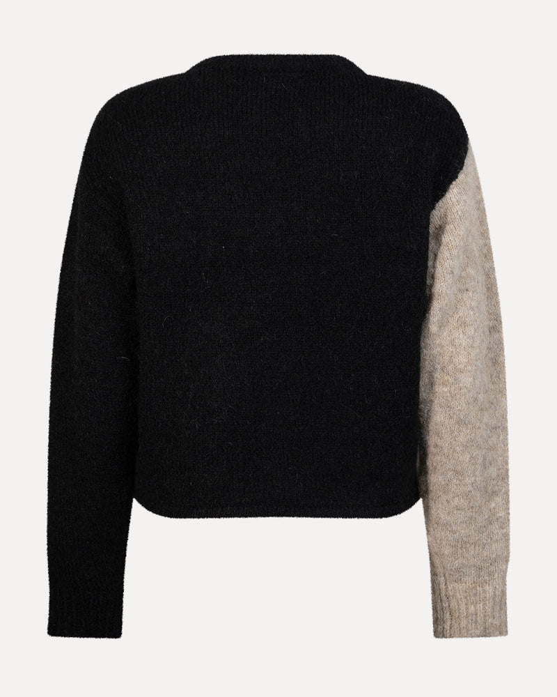 Xenna Knitted Pull - Another - Label