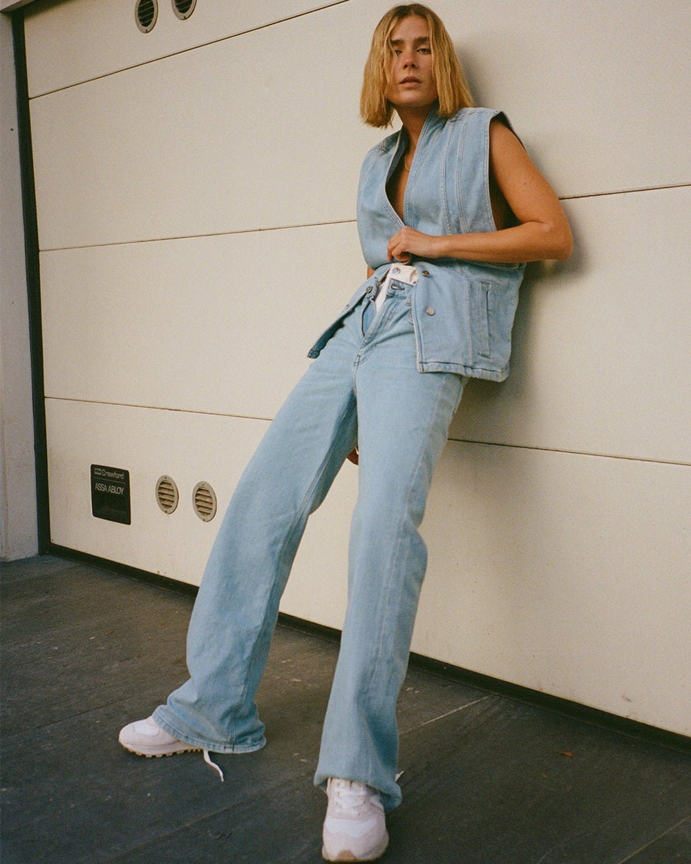 moore-denim-pants-denim- moore-denim-pants-denim-